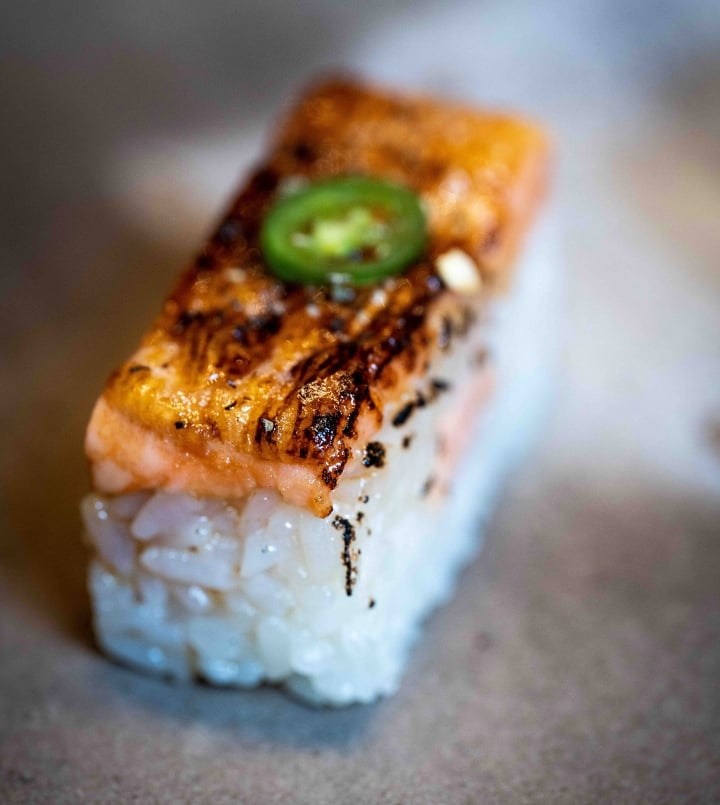 Temaki Den sushi roll