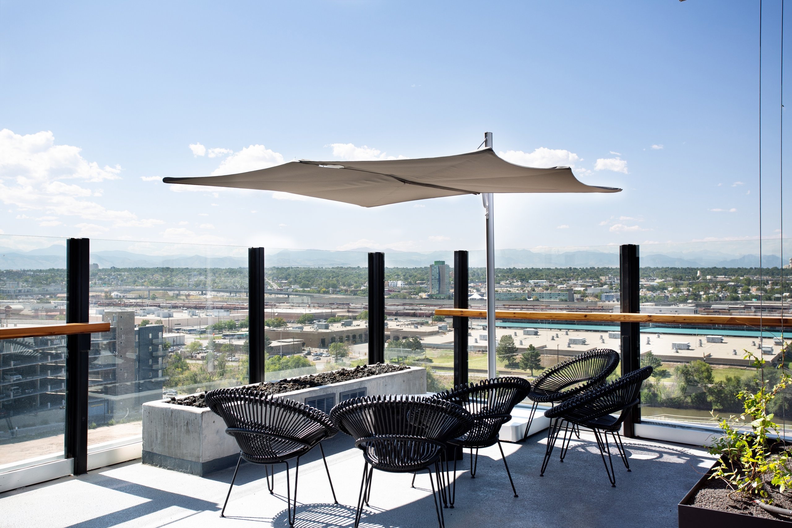 TheSourceHotel_Dining_TheWoods Terrace