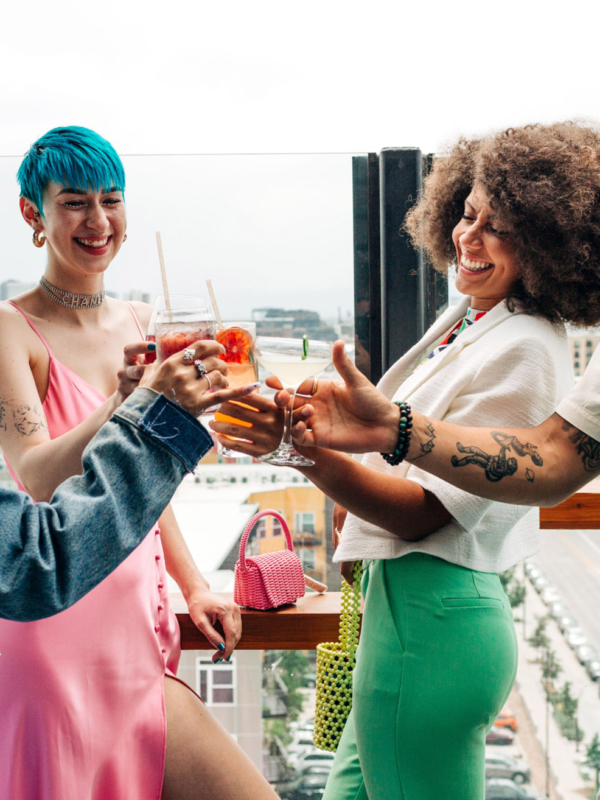 group of friends enjoying drinks together